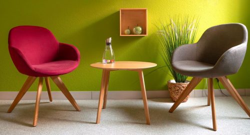 Beratungszimmer mit zwei Sesseln